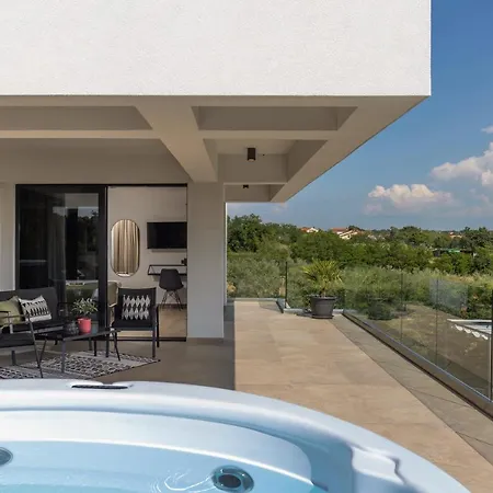Vila Zorina Villa *