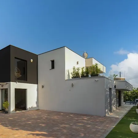Vila Zorina